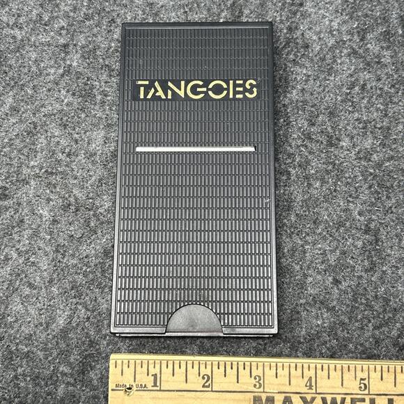 Tangoes Classic Puzzle Game Magnetic Travel Set Brain Teaser Shapes Strategy - Picture 2 of 9